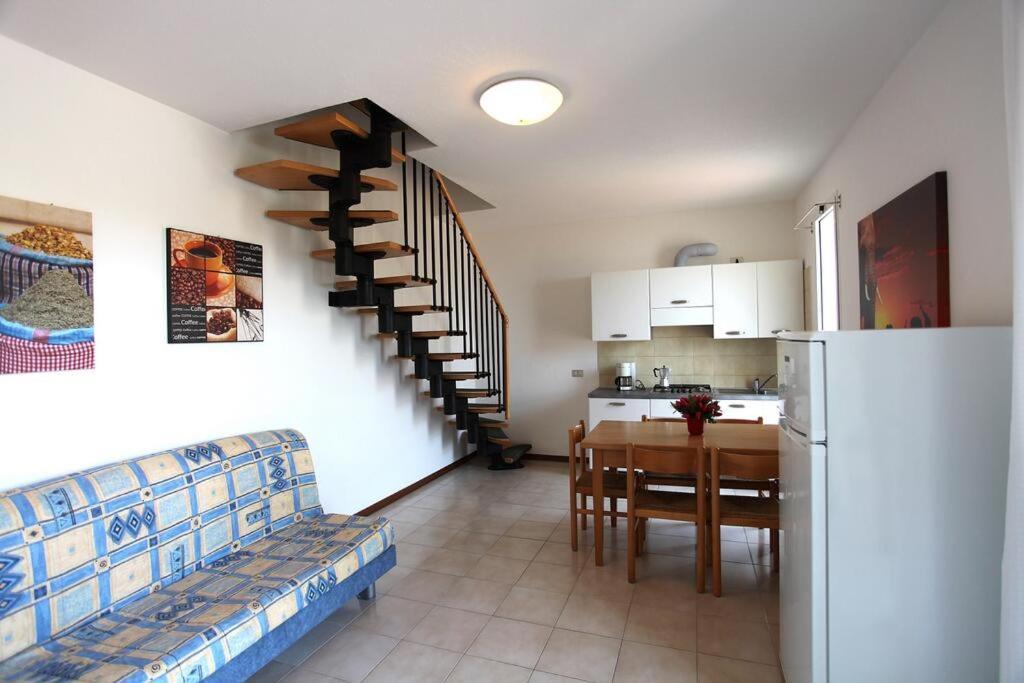 شقة كاوْرلي  في Apartament With Swimming Pool المظهر الخارجي الصورة