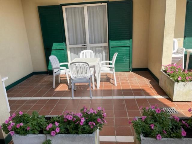 شقة كاوْرلي  في Apartament With Swimming Pool المظهر الخارجي الصورة