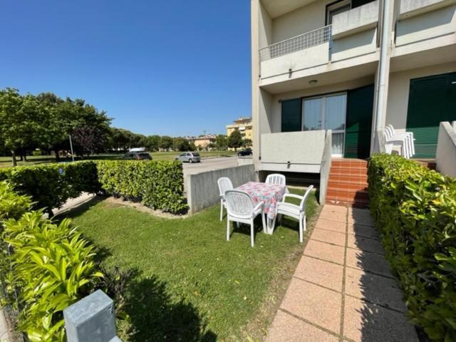 شقة كاوْرلي  في Apartament With Swimming Pool المظهر الخارجي الصورة